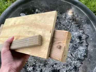 Can You Burn Scrap Lumber? (2×4's, Plywood, Pallets, etc.) – Burly Beaver